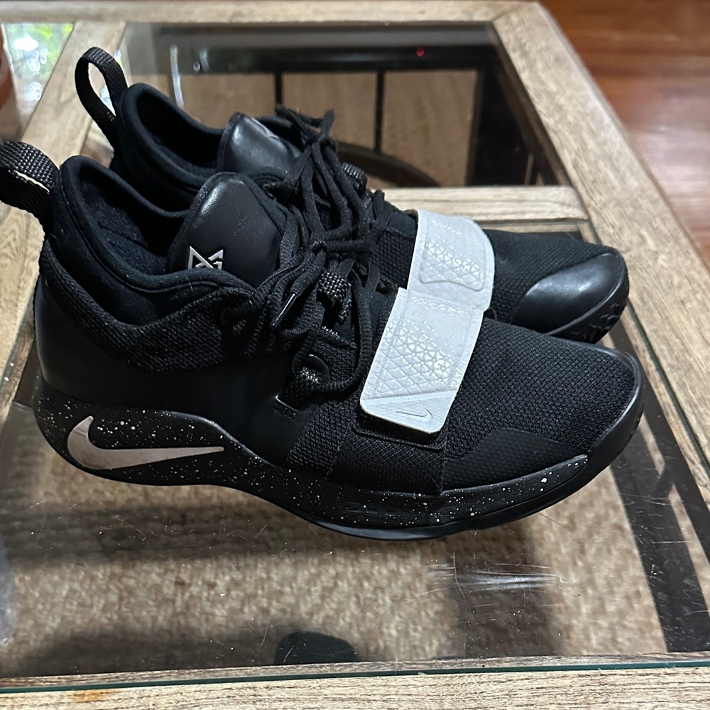 Nike PG 2.5 TB Paul George Black and White Athletic Sneakers